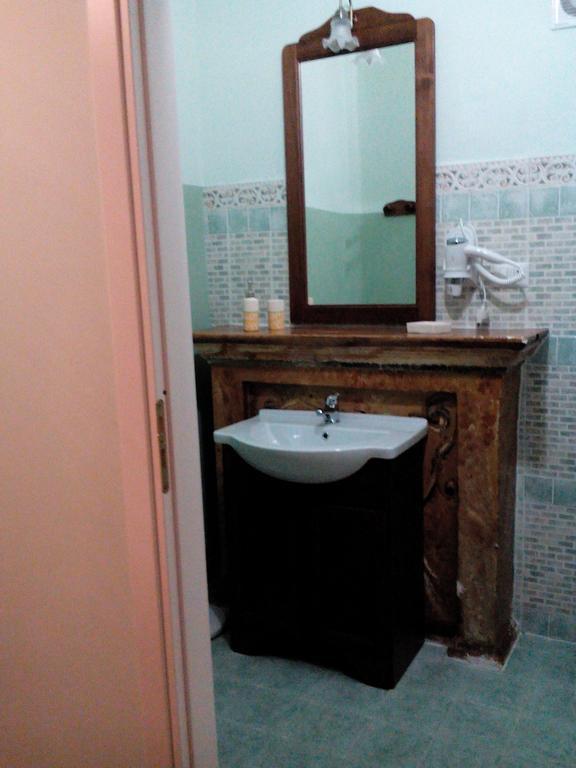 La Casa Dellamericano - Casa D'Epoca Anni '30 Aliano Eksteriør bilde