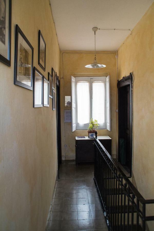 La Casa Dellamericano - Casa D'Epoca Anni '30 Aliano Eksteriør bilde